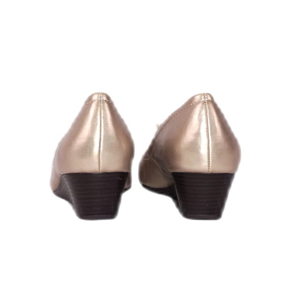Croft & Barrow Womens Size: 9 Bess Gold Metallic Almond Toe Wedge Heels NEW NIB - Picture 5 of 6
